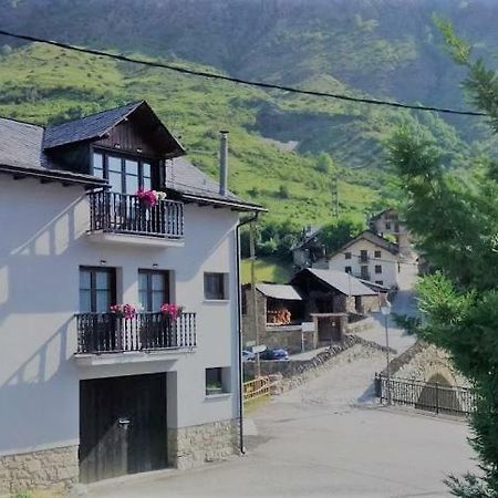 Apartaments Pont Romànic Espot Exterior foto